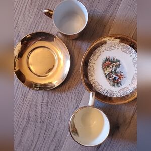 Neiman Marcus Gold and White Mug Set